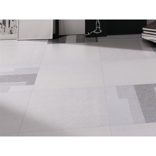 Сухая застекленная плитка фарфора взгляда ковра/ковер спальни жилой кроют 600*600 черепицей