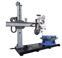 Puissante machine de soudage de coupe de 5000 kg avec fil chaud et source d'alimentation de soudage TIG et refroidissement à l'eau