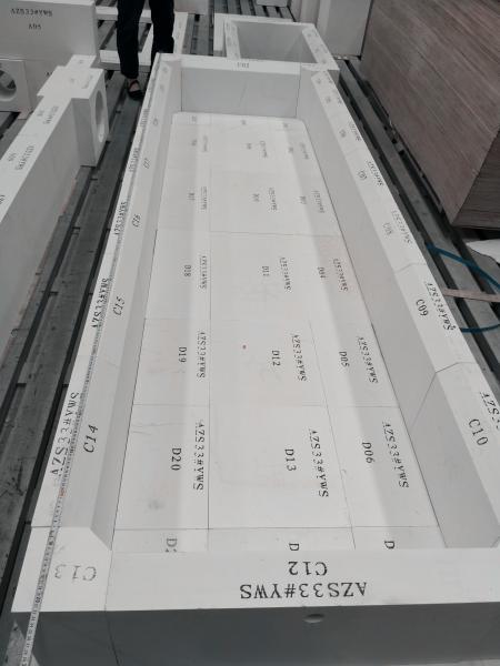 AZS Zircon Corundum Brick for Glass Furnace White Color Material Low Apparent Porosity