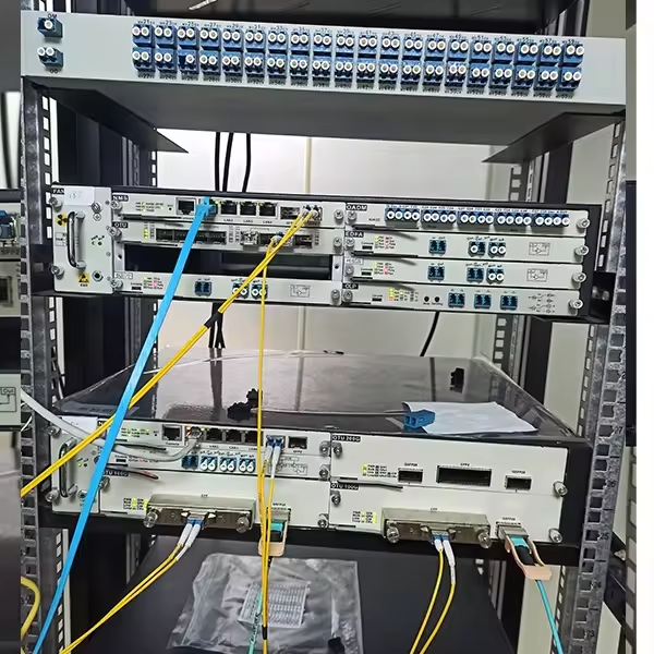 DWDM EDFA Card Booster Line Optical Amplifier для 48-волновой C-диапазона системы WDM