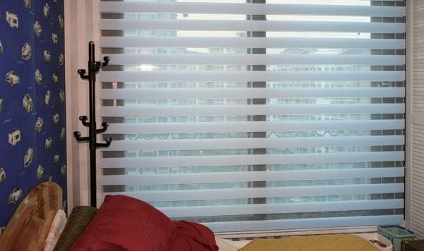 Sun Shade Sheer Intelligent Window Blinds ShangriLa Style For Full Light Shading