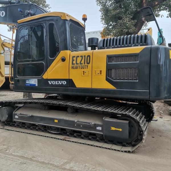 Good Condition 21 Ton Used Volvo 210 Excavators in Japan Year 2021 Crawler Chain