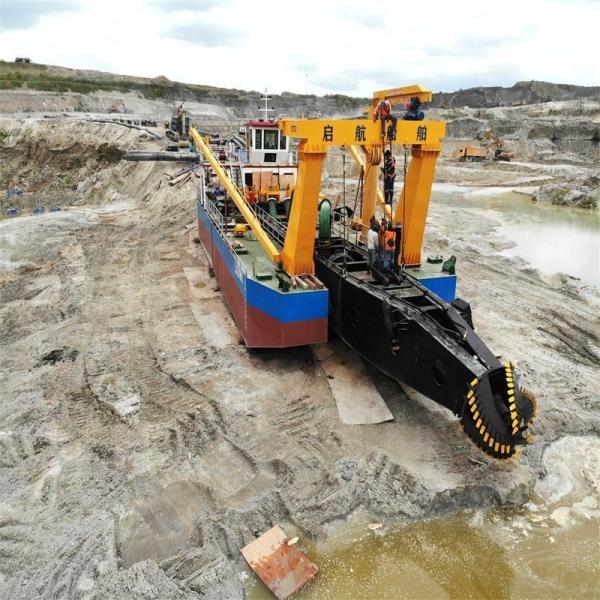 18inch Main Power 895kw Speed 1800r/Min Suction Pump Dredger for Port Maintenance