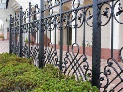 Панели загородки литого железа анти- корозии жилые чугунные ограждая