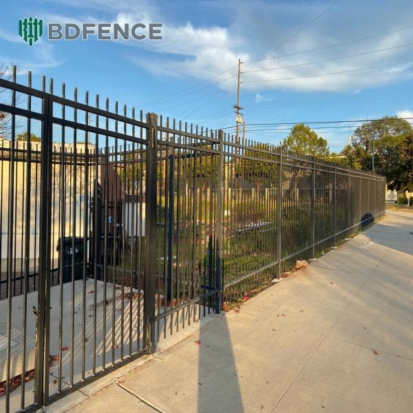 Low Profile Customized Tubular Steel Fence Discreet Barrier
