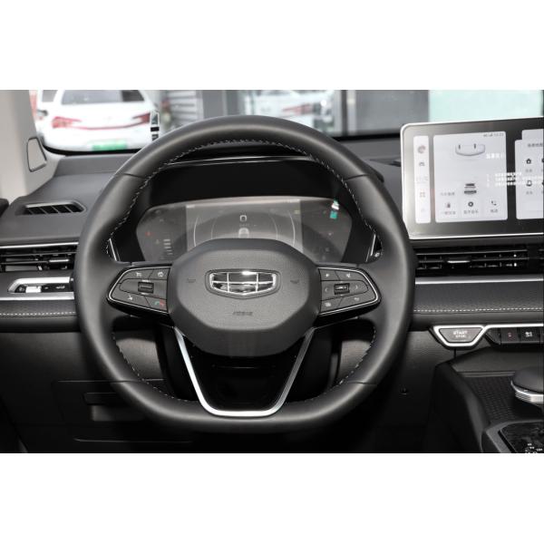 Автомобиль Geely салона 4 мест двери 5 предпосылает 2023 2.0TD 190HP L4