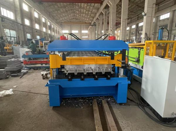 Galvanized Steel 12m/Min Metal Roof Deck Roll Forming Machine 0.3-0.8mm