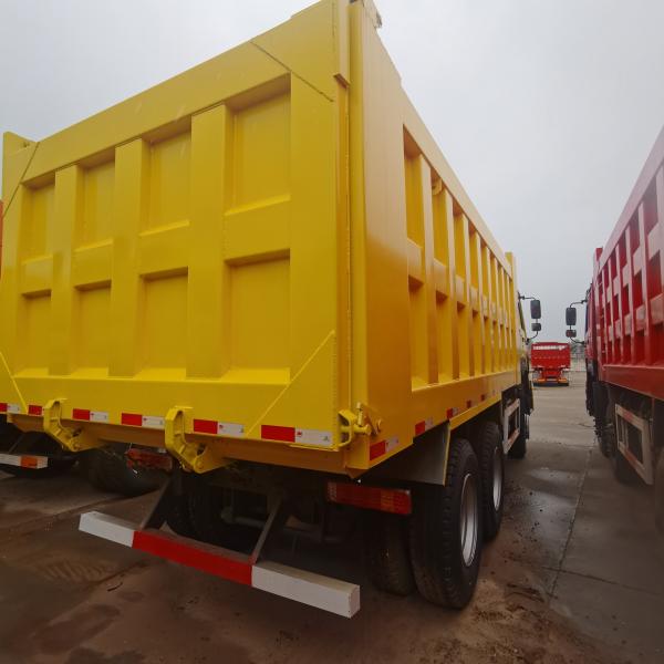 30t Loading Capacity Customized Sinotruck 6X4 Earth Mover for Industrial Transport