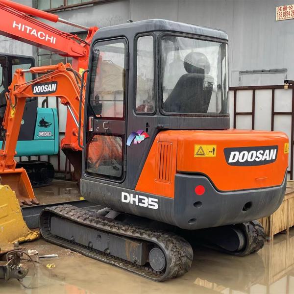 Used Hydraulic Small Crawler Excavator Dh35 3.5 Ton Mini Excavator
