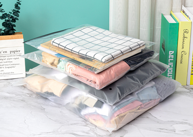 Transparent frosted zipper bag PE clothing plastic bag