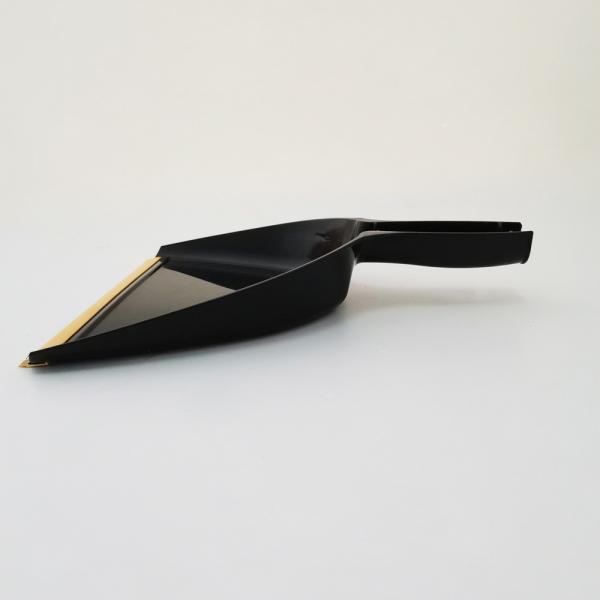 Heavy Duty 34x29.5x5.5cm Large Outdoor Dust Pan Plastic For Workplace