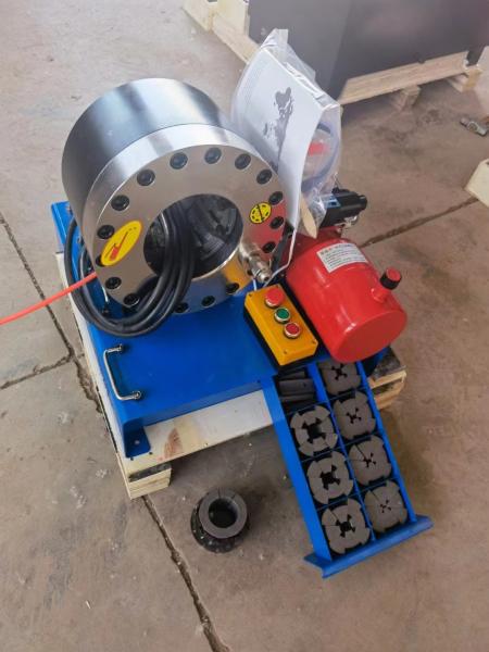 frisador da mangueira de 4l 12V 1/4 às 2 polegadas de frisador hidráulico portátil da polegada