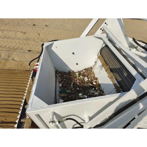 300mm Cleaning Depth Hydraulically Controlled Vibrating Screen Beach Cleaning Machine