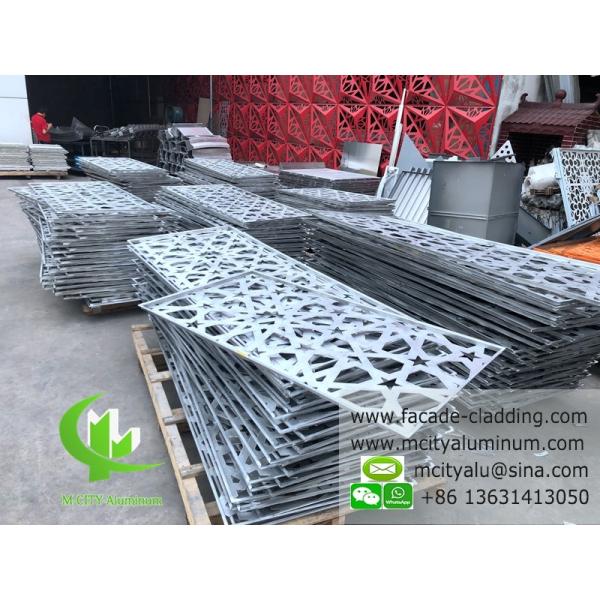 Металлические декоративные панели для архитектуры