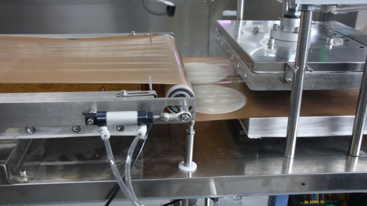 3 - производственная линия Tortilla скорости 20m/Min полно автоматизировала машину Tortilla
