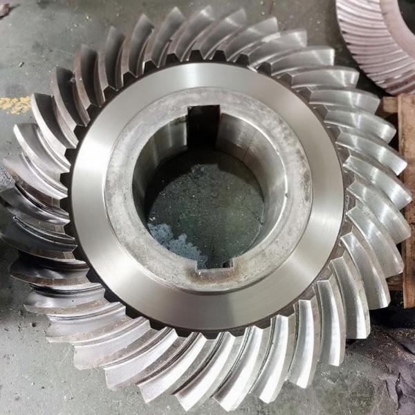 Grinding Transmission Spiral Bevel Gears and Customizable Gear Solutions for Industrial Applications