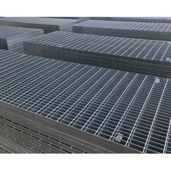 Galvanized Steel Walkway Grating Black / White For Chemical Plant 30*3mm