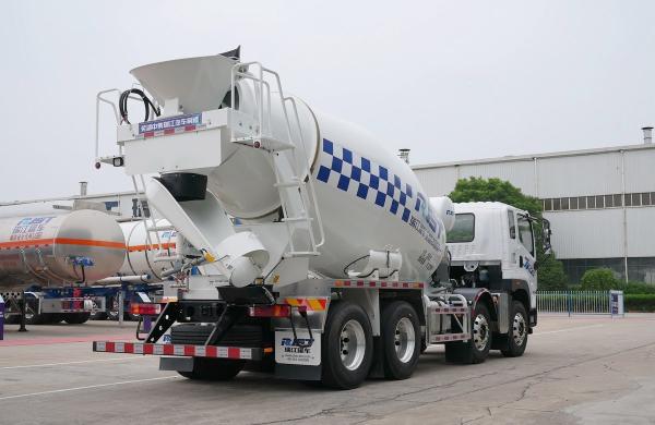 Reliable Jiefang Mixer Truck 8CBM Diesel Engine 320hp 12 Wheels Concrete Mixer Machine