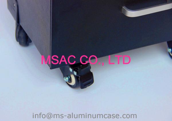 Professional Trolley Aluminium Beauty Case With Wheels PVC Lining Waterproof