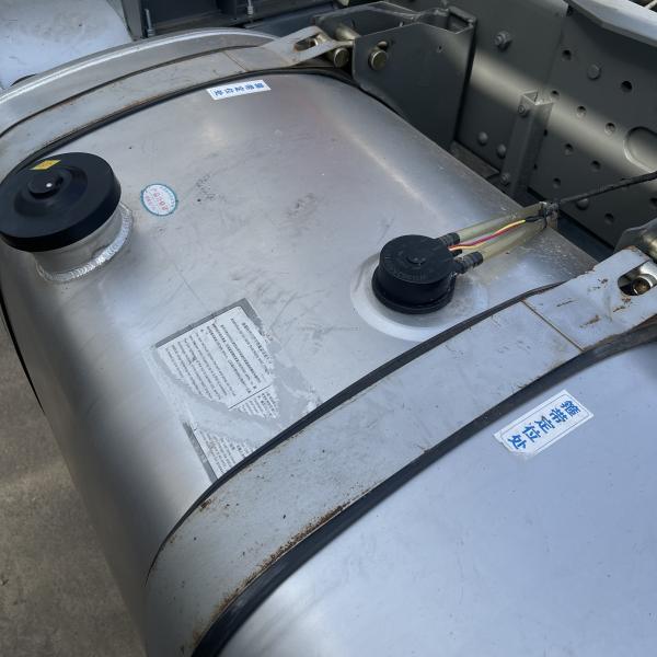 6x4 Wheel 420hp Howo Sinotruk Tractor Truck Used Euro 2 Multimedia System