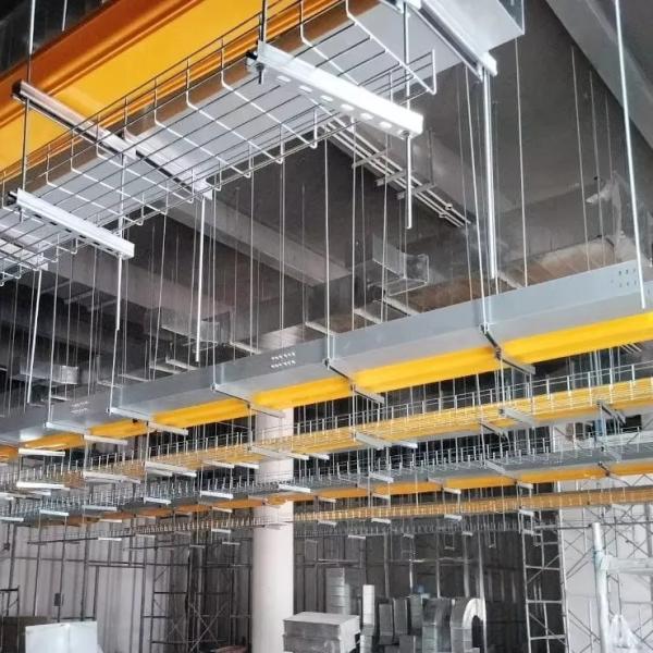 Bandejas de cables de canalización de acero inoxidable personalizadas, bandejas de cables tipo escalera de puente metálico anticorrosión para fines eléctricos