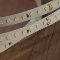 Tira 140LEDs do diodo emissor de luz 24V do ERP 2835 pelo medidor 2700K BRANCO IP67