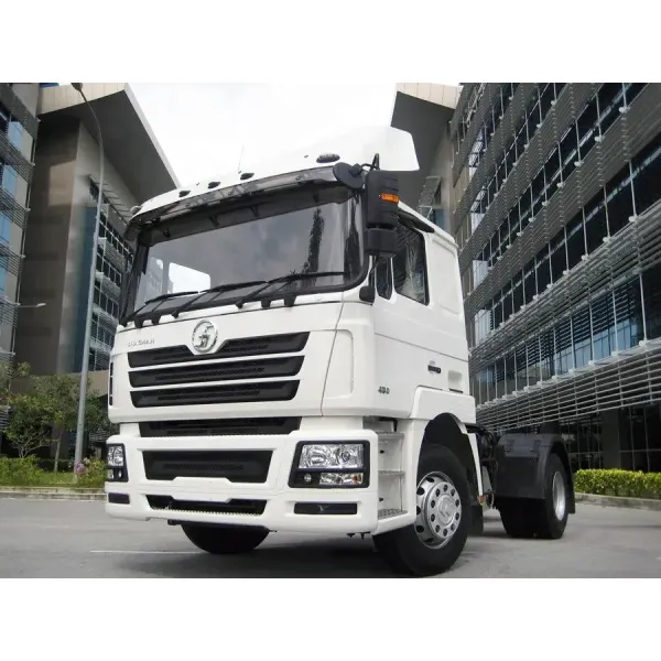 Shcaman X300 0 F3000 6X4 420HP CNG 10 Tires Tractor Truck
