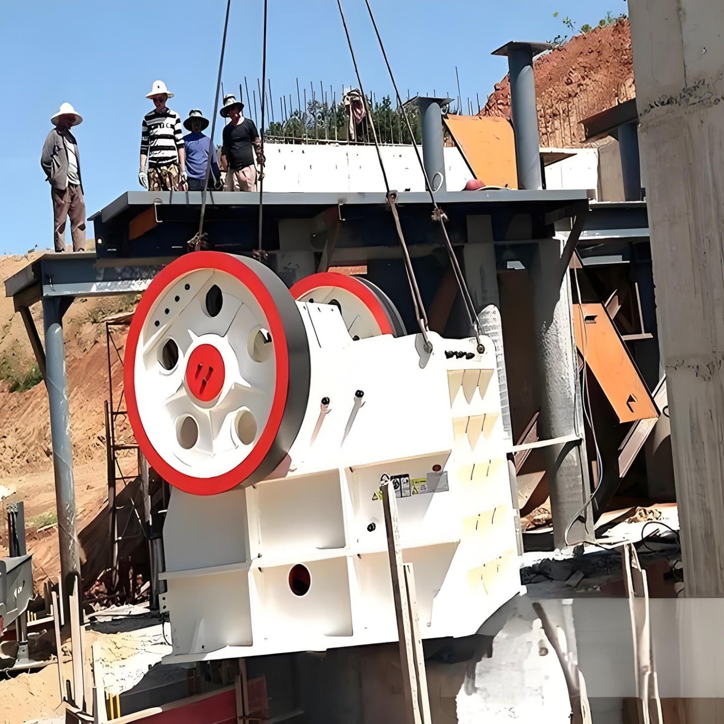 Stone Primary Jaw Crusher with Belt Conveyor From Durable and Long-Lasting
