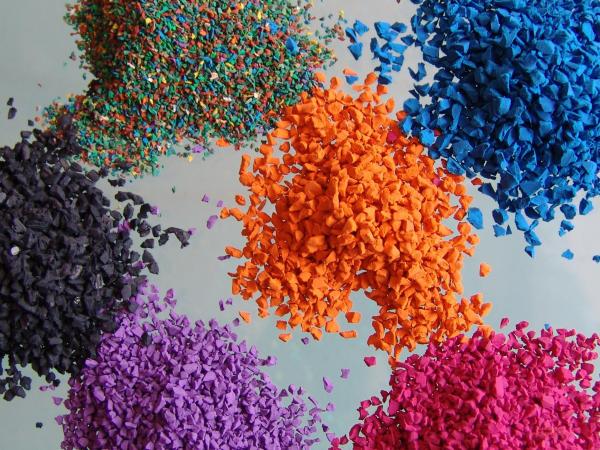 Eco Friendly SBR Rubber Granules Customized Artificial Grass Rubber Granules
