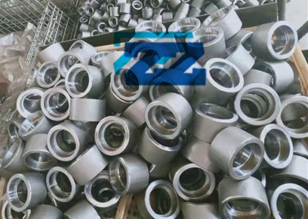 304 Stainless Steel Pipe Coupling DN25 Socket Weld Half Coupling ASTM A182 F304
