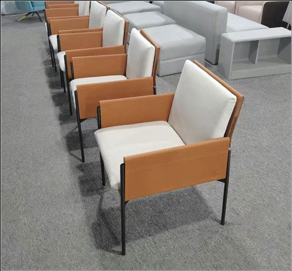 Tela solo Seater de cuero Sofa Chair French Reception Metal dentro de la antigüedad