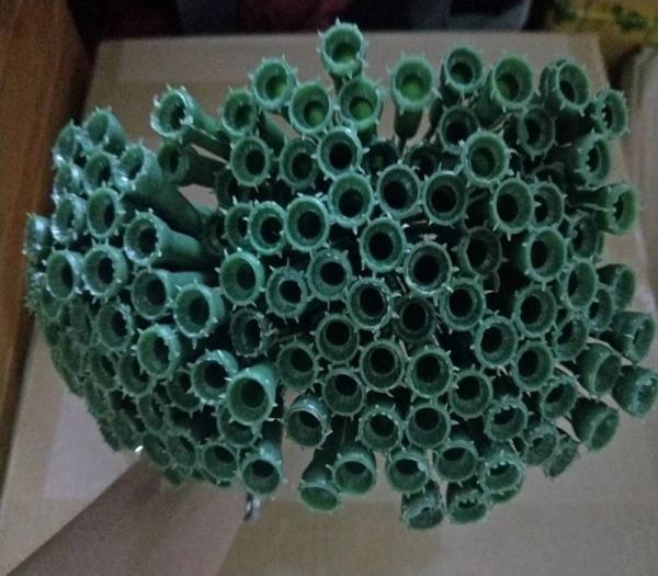 Reasonable Price Plastic rose stem artificial flower stem use to make preserved roses  flower box