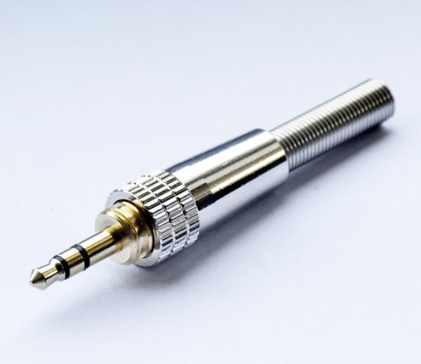 Microphone connector audio adaptor