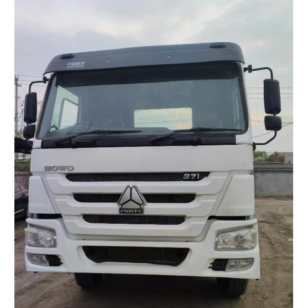 6×4 Приводное колесо Sinotruck HOWO 371HP Тракторный грузовик 8,55*2,5*3,5 м с высокой прочностью