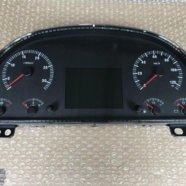 Black SINOTRUK CNHTC Heavy Duty Truck HOWO 371 Combination Instrument WG9716580025/3