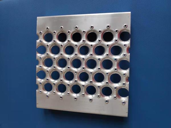 Outdoor Non Slip Safety Grip Strut Grating Stair Tread