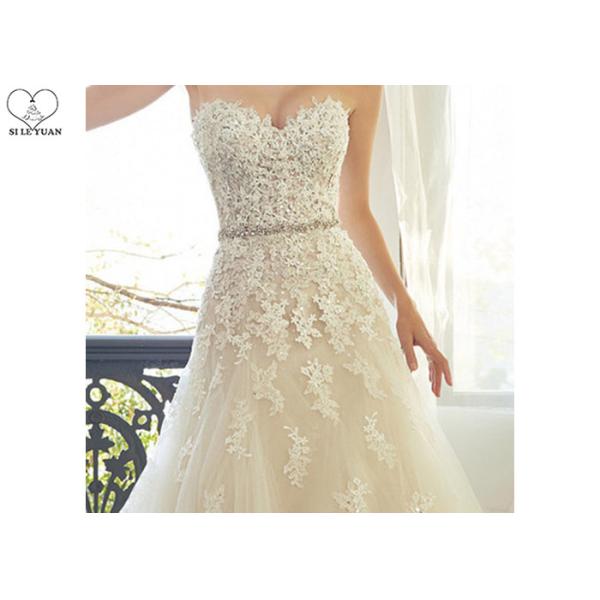 Waist Beading Tulle A Line Bridal Gowns , Foliage Lace Strapless Wedding Gown