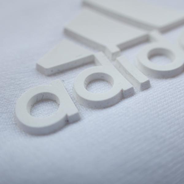 3D gravou a transferência térmica de borracha do silicone do chapéu de Logo Iron On Badge Clothes