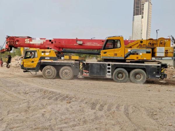 75 tonnes d'équipement lourd mobile d'occasion 2015 Année Hauteur maximale de levage 40m Blanc