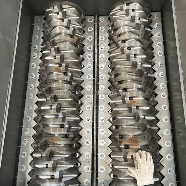 Double Roller Roll Chop Scrap Materials Double-Shaft Shredder for Plastic Type PVC