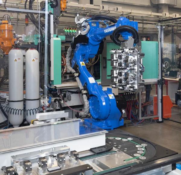 YASKAWA GP50 Industrial 6 Axis Handling Robotic Arm Programming Machine Tending Removal And Dispensing Workstation