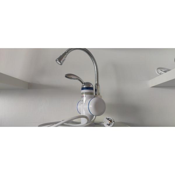 Автоматически водопроводный кран электрическое 3000W момента времени кухни раковины горячий с Spout RoHs гибкого трубопровода