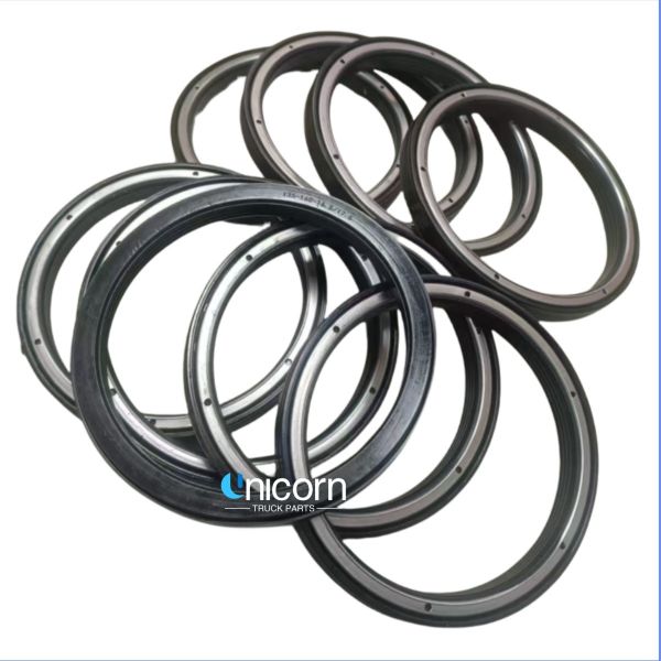 FAW Jiefang Trailer Accessories Rear Wheel Oil Seal Wheel Hub Oil Seal 13T 16T 20T/108 * 153 25 * 160 * 15 136.5 * 201 * 20