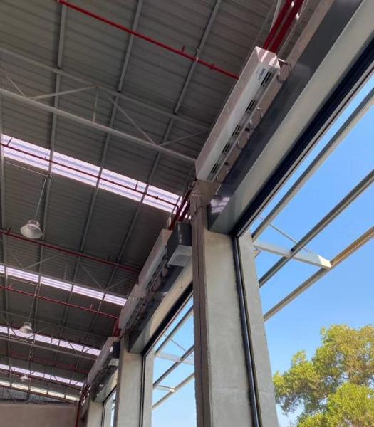 Cortina de ar industrial do metal para a altura 5 6m da porta do armazém da fábrica