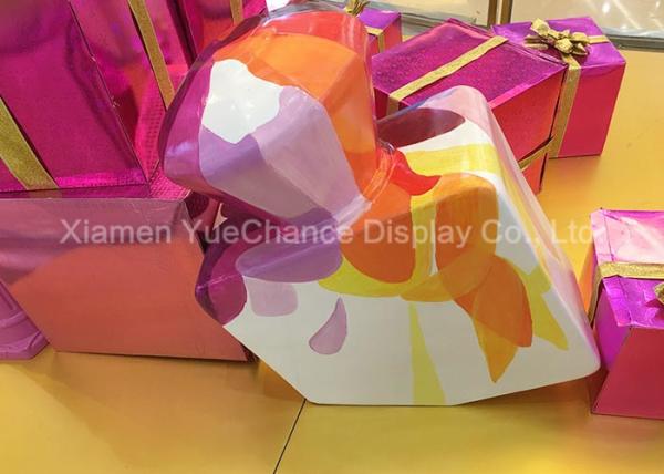 Attractive Promotional Shopping Centre Decorations Fiberglass Display Statues