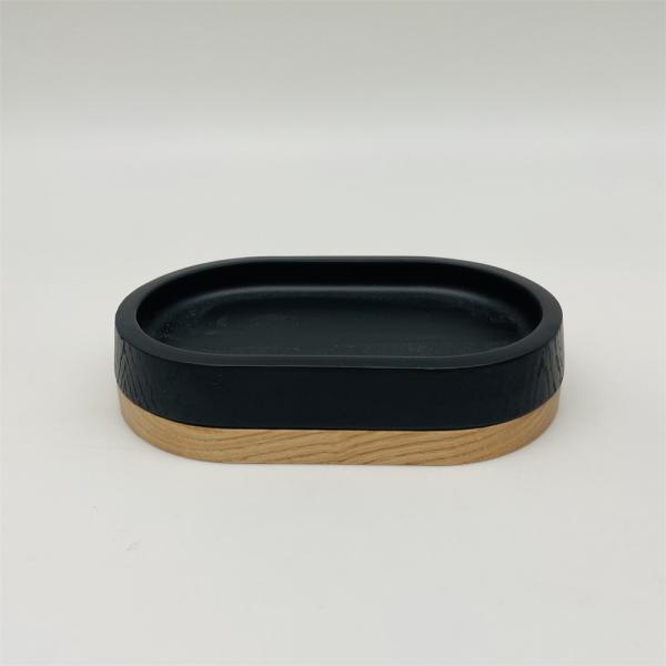 Black Wood Print Polyresin Bathroom Accessory Set With Stripe Pattern