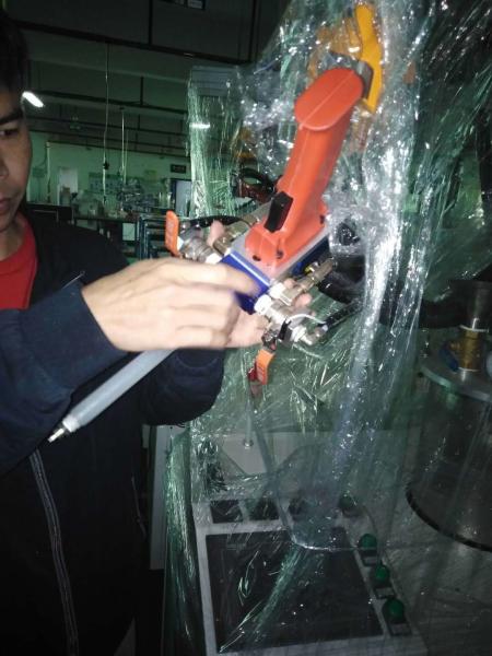 Vertical Installation 2 Part Resin Dispensing Machine With Hand Gun CE Certified