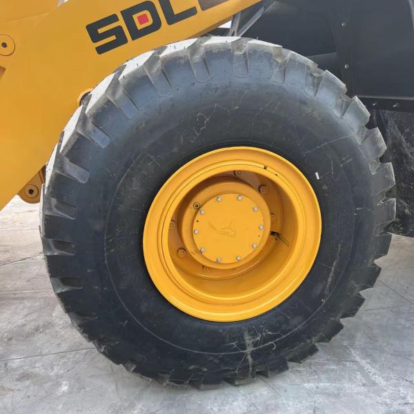 90% Новый подержанный колесный погрузчик SDLG LG956L Подержанный погрузчик 5 тонн Китайская марка строительных машин