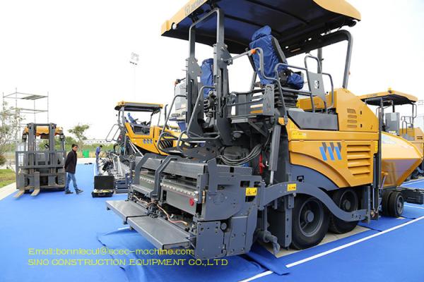 A construção de estradas de RP603L XCMG faz à máquina o Paver hidráulico completo da estrada da roda