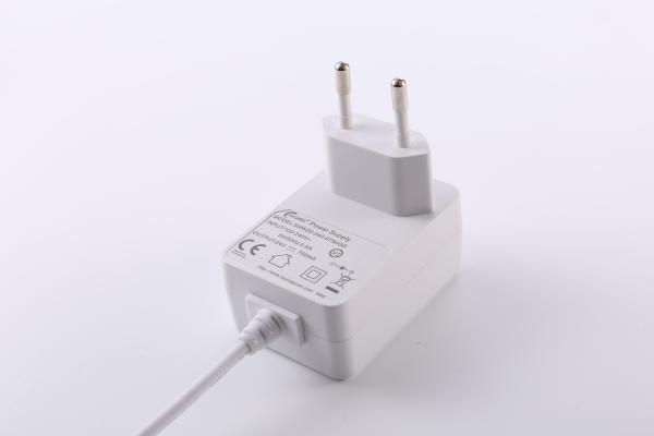 5V 3A 6V 3A 9V 2A Power Switching Adapter 12V 1.5 A 18W IEC62368 IEC60335 IEC61558